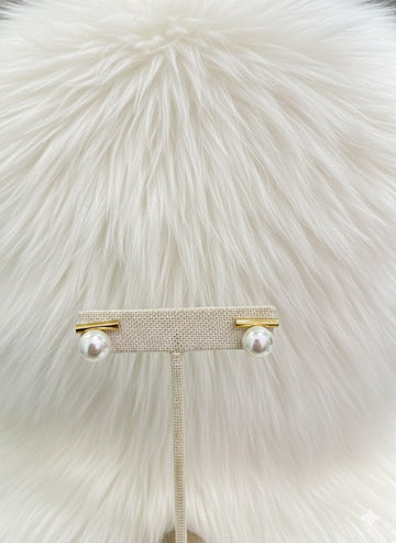 Pearl earrings